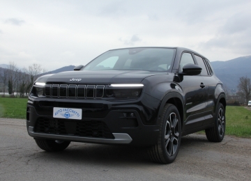 Jeep Avenger 1.2 turbo e-hybrid Summit fwd 100cv edct6